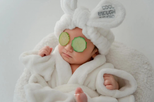 百色三个多月宝宝流口水